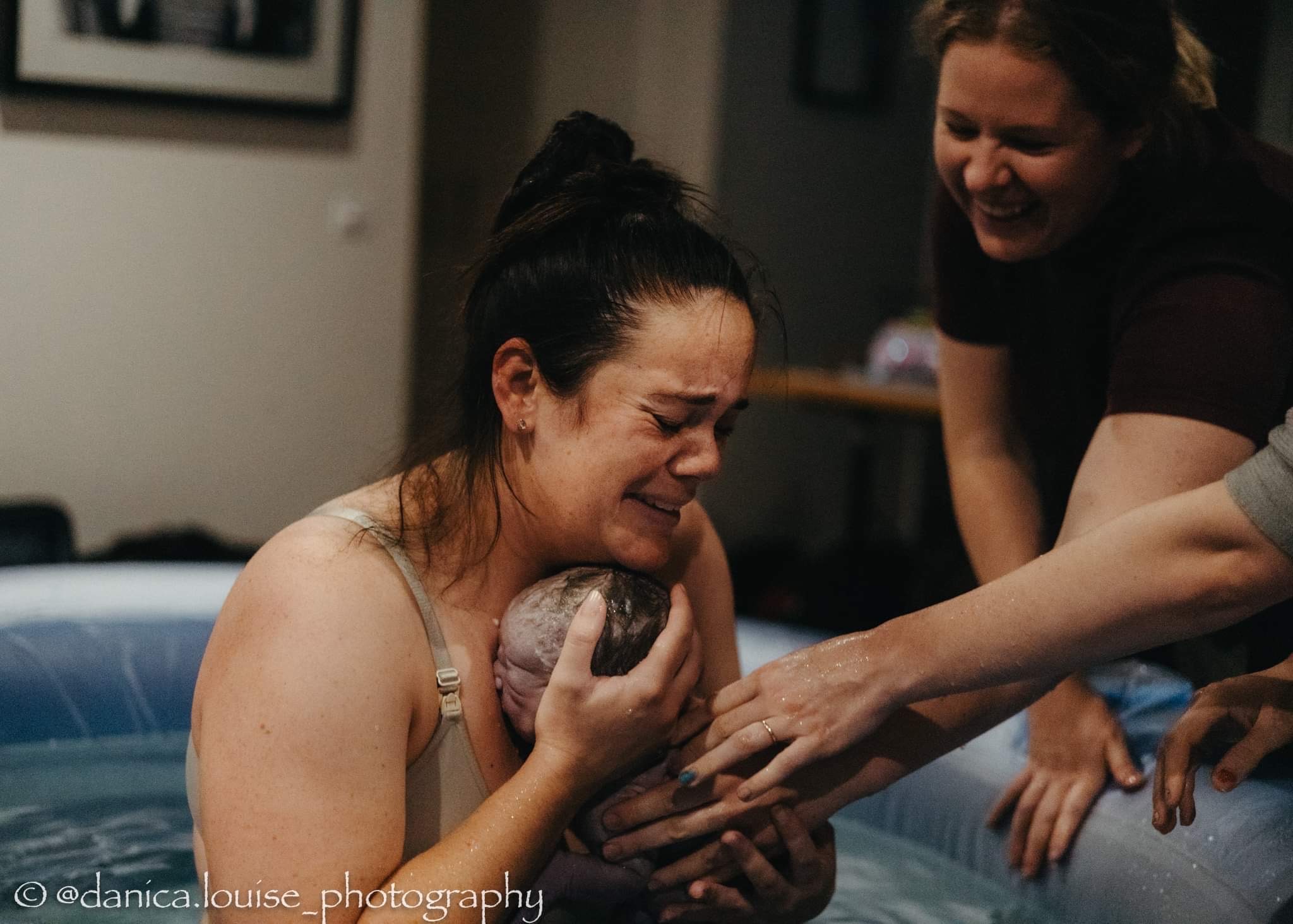 How Does a Water Birth Work?  Hearth and Home Midwifery